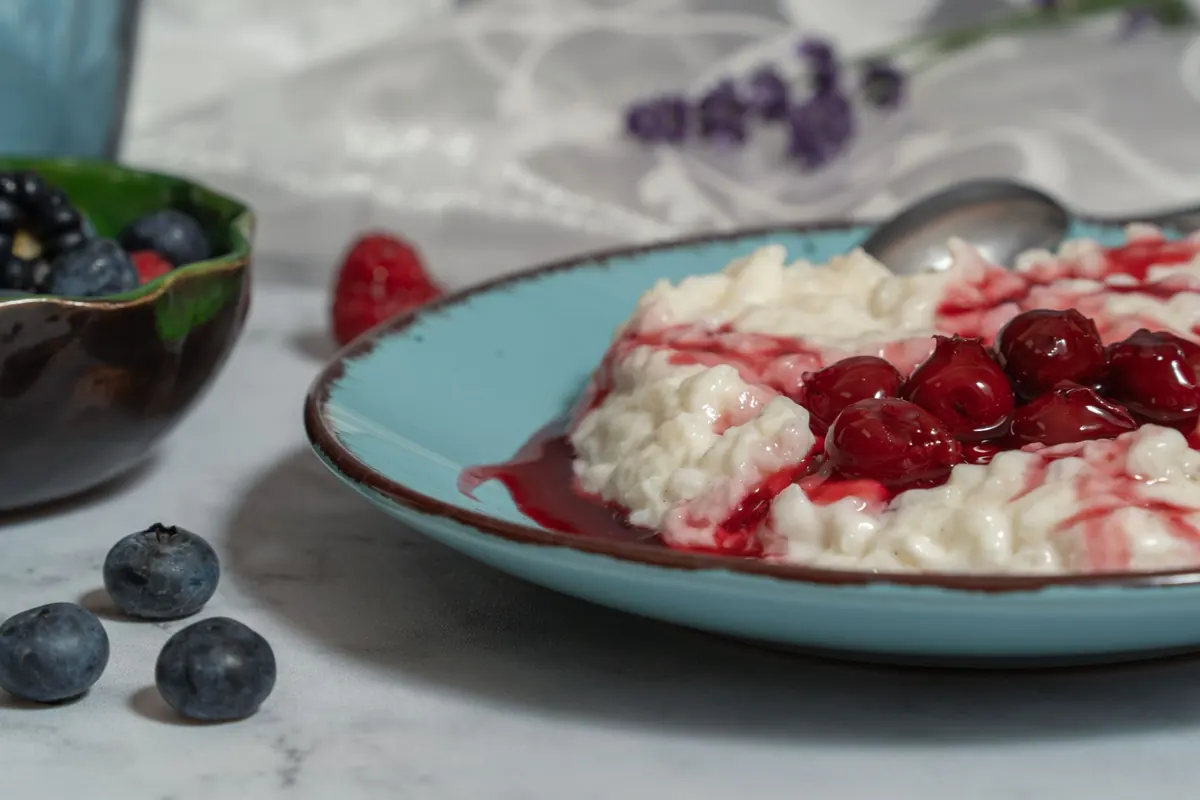 Summer Berry Pudding Recipe with Fresh Raspberries and Blueberries